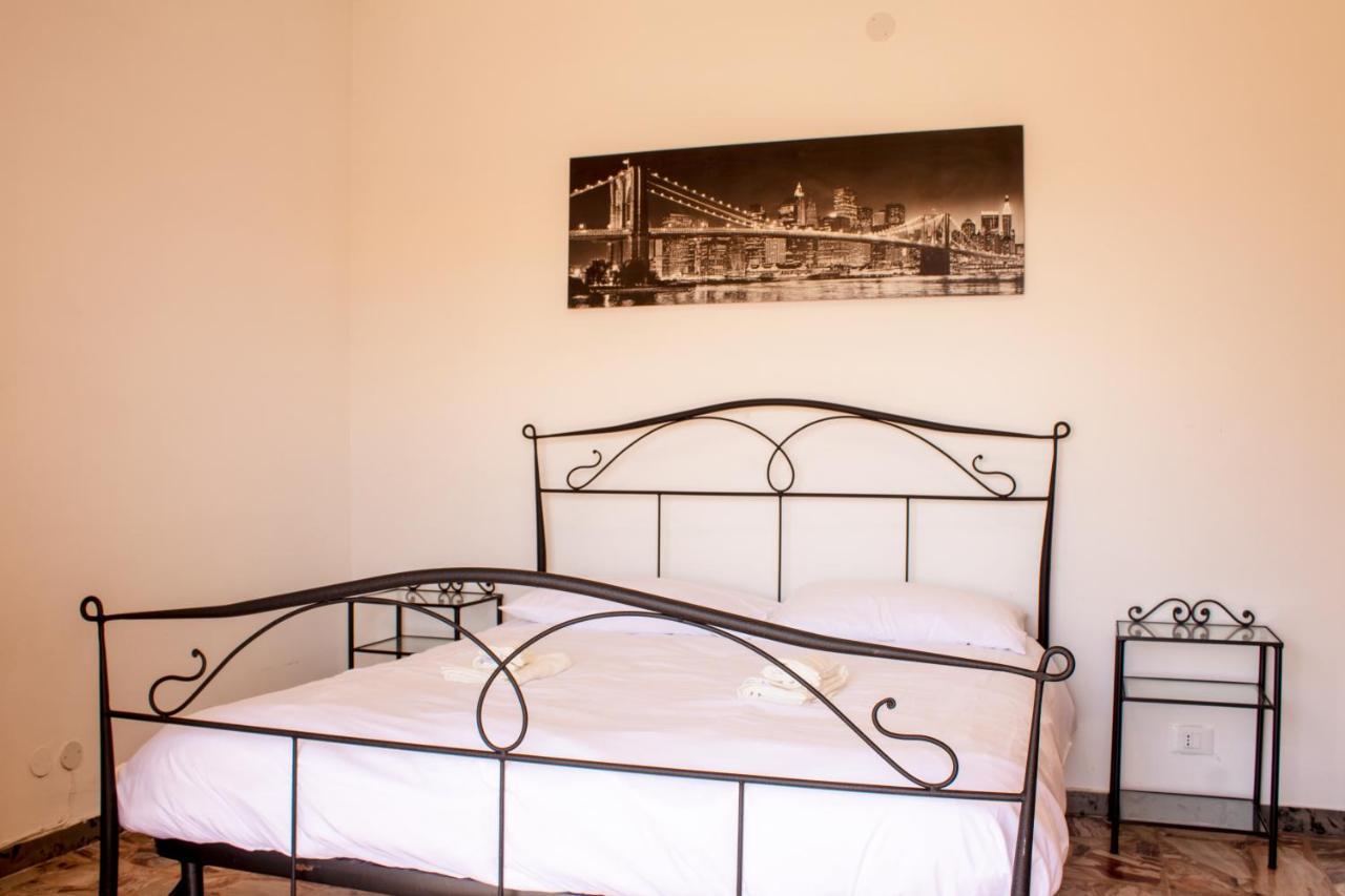 Posto Auto Gratuito Relax A 30 Metri Dal Mare Apartman Riva Ligure Kültér fotó